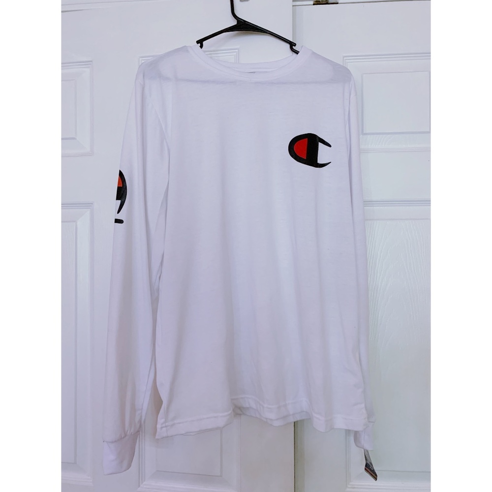 BRAND NWT Champion t shirt Unisex size M